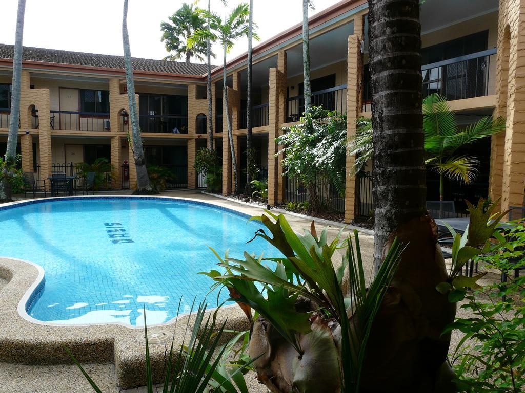 Oasis Inn Apartments Cairns Zewnętrze zdjęcie
