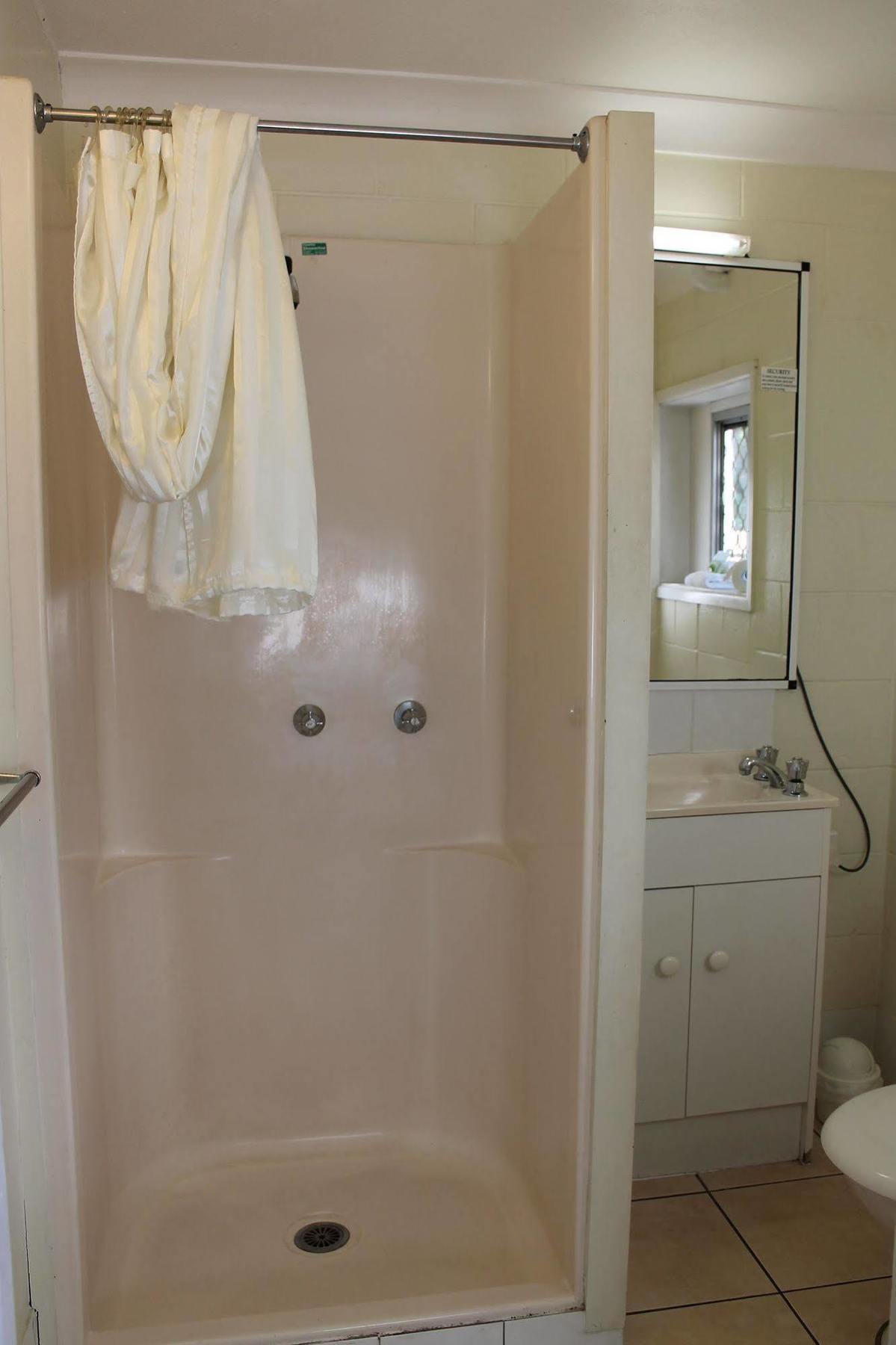 Oasis Inn Apartments Cairns Zewnętrze zdjęcie