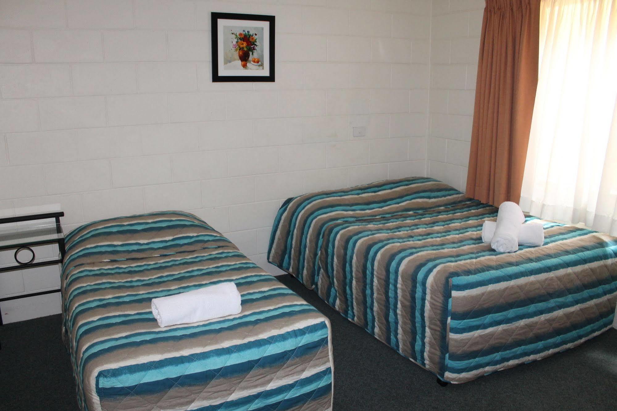 Oasis Inn Apartments Cairns Zewnętrze zdjęcie